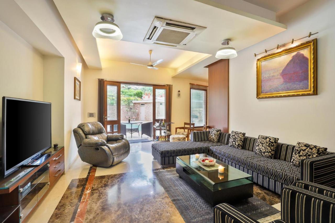 Stayvista'S Prakriti Farms With Outdoor Pool, Complimentary Breakfast And Hi-Tea Udaipur Eksteriør billede